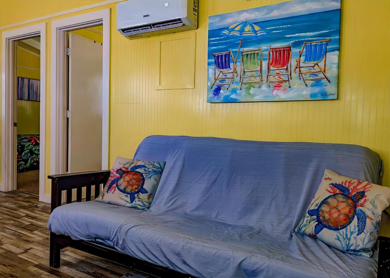 Blue Dolphin Inn And Cottages Grand Isle Exterior foto